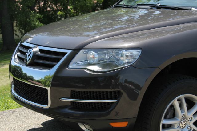 2008 Volkswagen Touareg 2 LT Leather