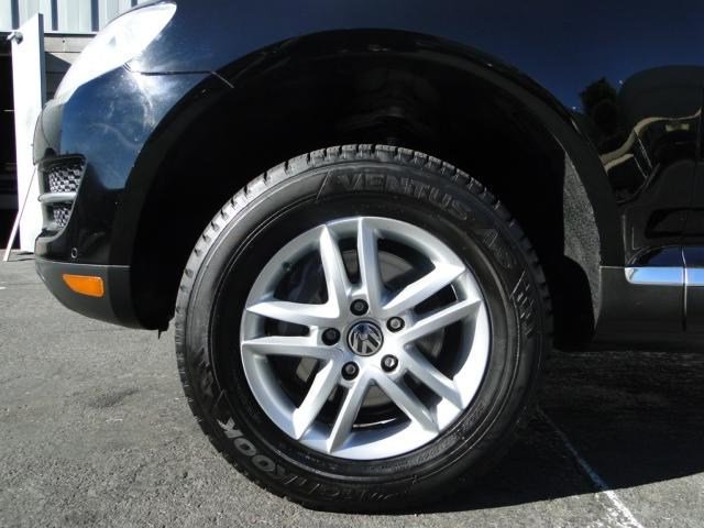 2008 Volkswagen Touareg 2 Red Line