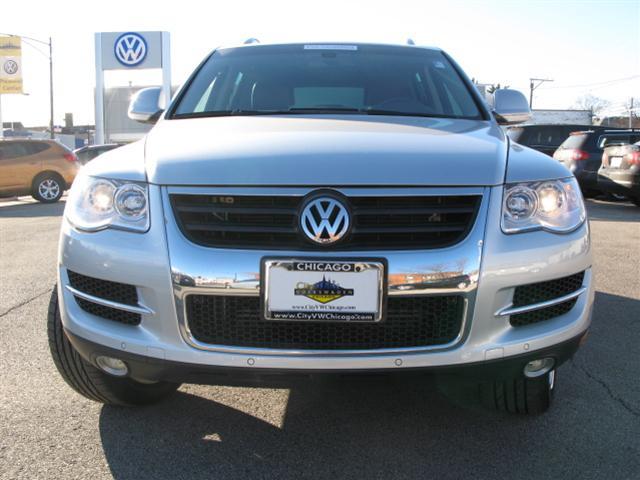 2008 Volkswagen Touareg 2 2 Dr SC2 Coupe