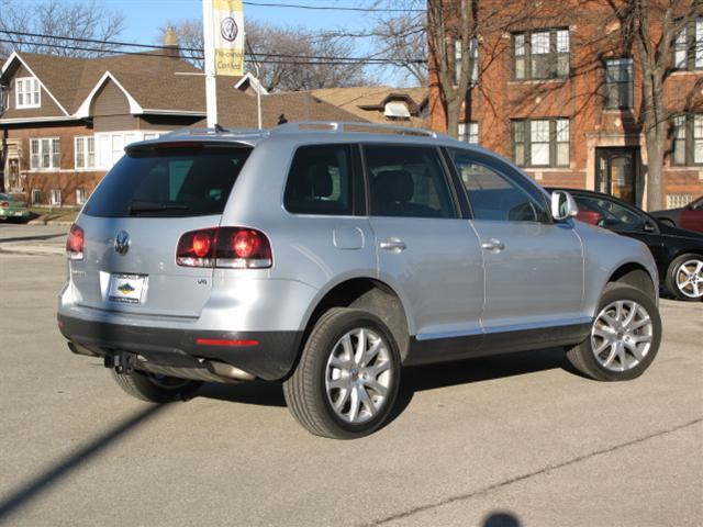 2008 Volkswagen Touareg 2 2 Dr SC2 Coupe