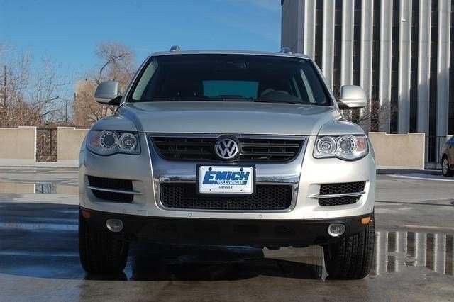 2008 Volkswagen Touareg 2 Red Line