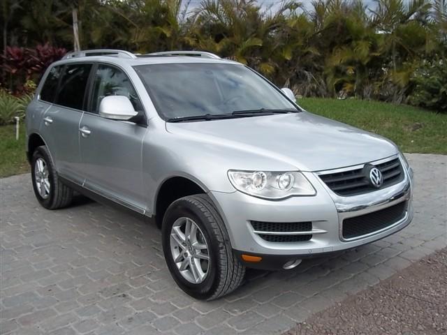 2008 Volkswagen Touareg 2 Touring / AWD