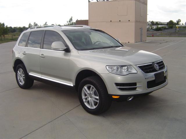 2008 Volkswagen Touareg 2 2 Dr SC2 Coupe