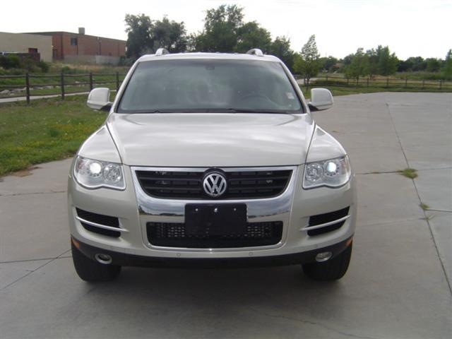 2008 Volkswagen Touareg 2 2 Dr SC2 Coupe