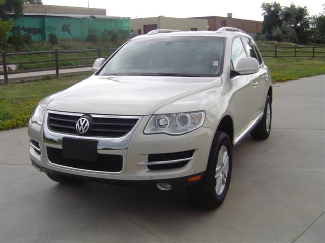 2008 Volkswagen Touareg 2 2 Dr SC2 Coupe