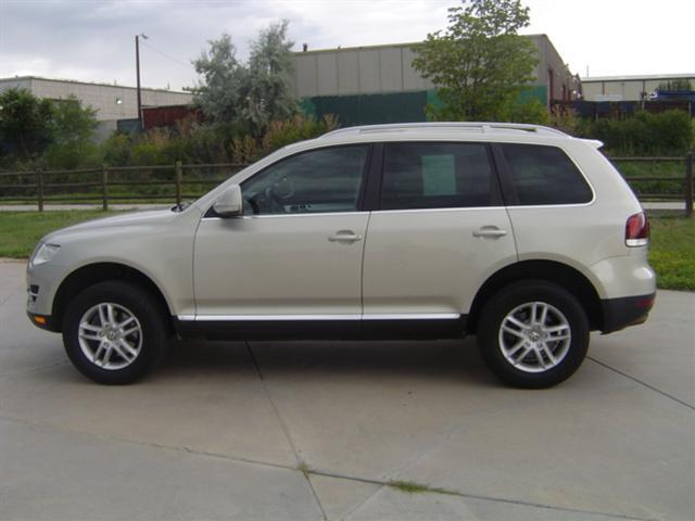 2008 Volkswagen Touareg 2 2 Dr SC2 Coupe