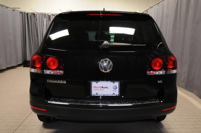 2008 Volkswagen Touareg 2 Red Line