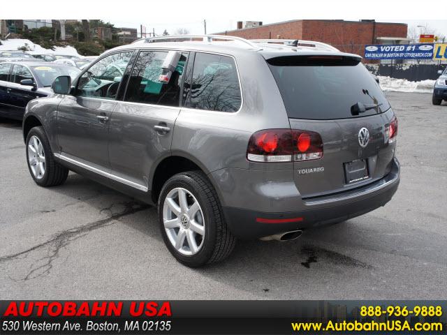 2008 Volkswagen Touareg 2 Limited 4D Utility 4WD