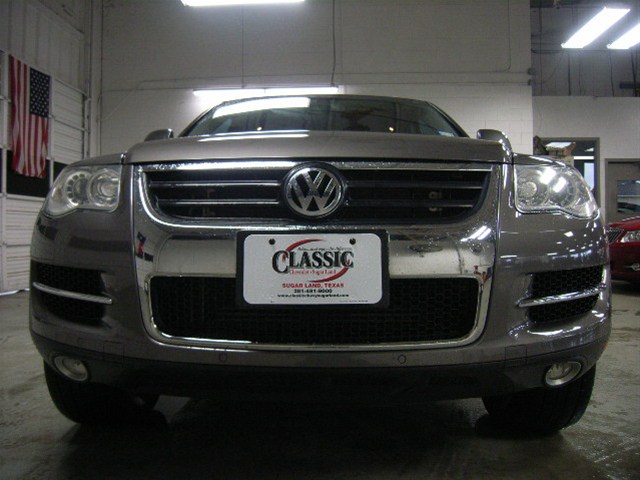 2008 Volkswagen Touareg 2 Red Line