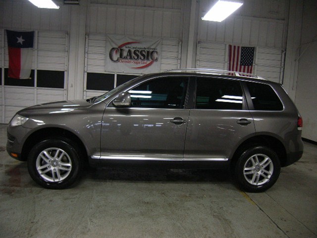 2008 Volkswagen Touareg 2 Red Line