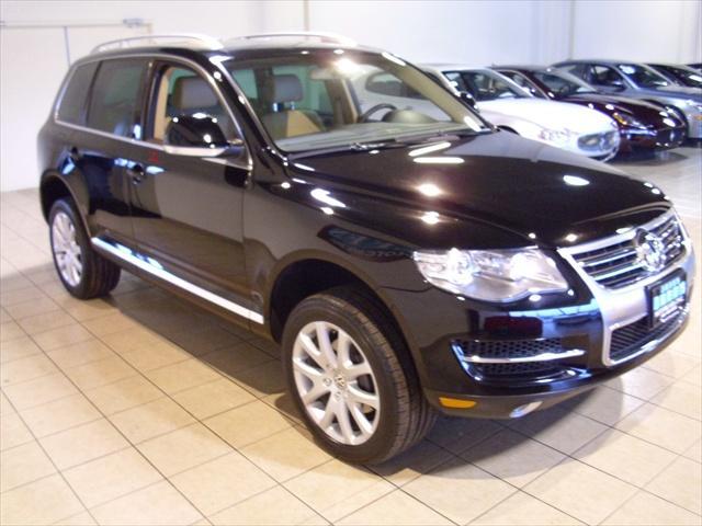 2008 Volkswagen Touareg 2 4dr Hatchback 1.8S (A4)