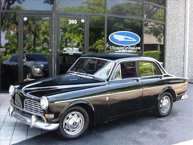 1964 Volvo 240 Wood