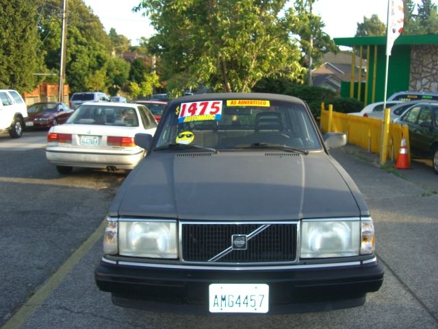 1988 Volvo 240 SR5 TRD Sport