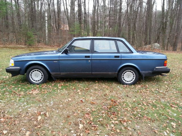 1992 Volvo 240 S Sedan