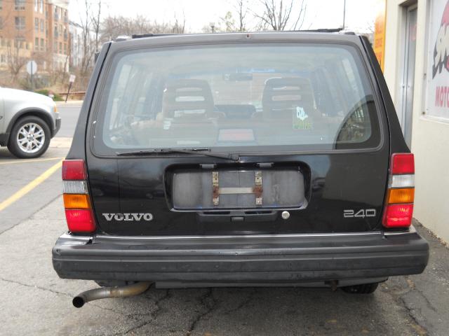 1992 Volvo 240 Unknown