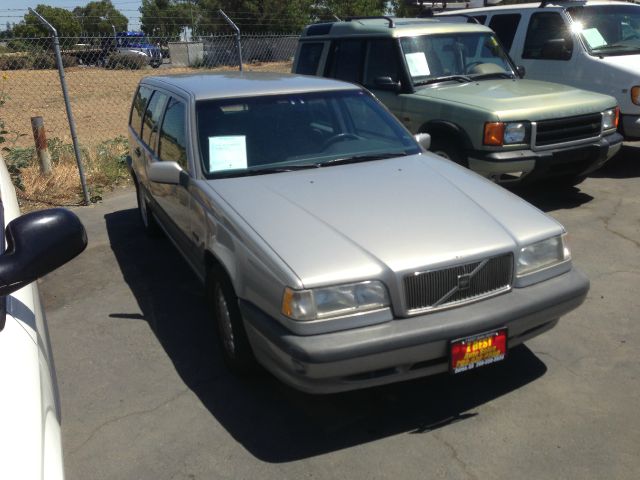 1995 Volvo 850 Series LS Special Value