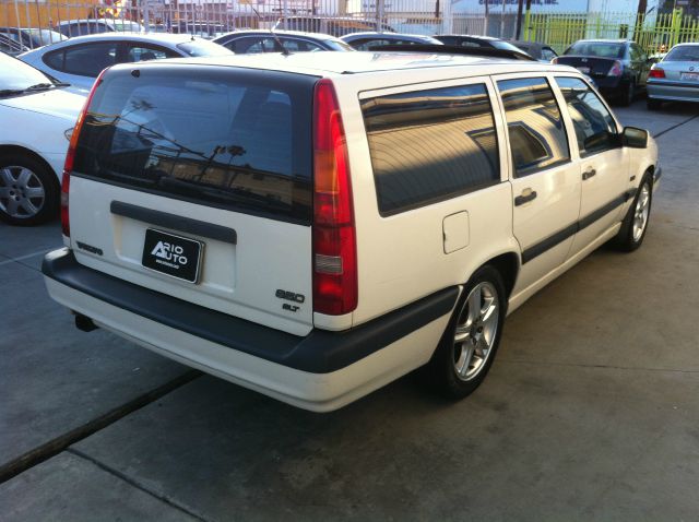 1997 Volvo 850 Series LS Special Value