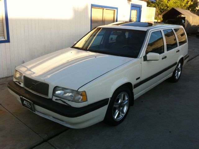 1997 Volvo 850 Series LS Special Value