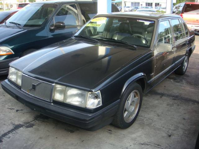 1992 Volvo 940 Series S Sedan