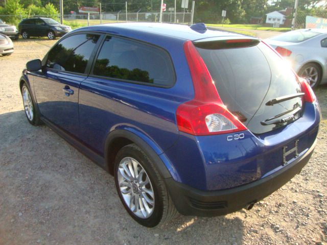 2008 Volvo C30 5.5L V12