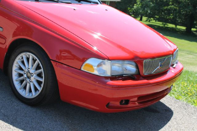 1999 Volvo C70 1.8T Quattro