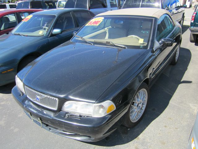 2000 Volvo C70 4dr 114 WB XLT 4WD