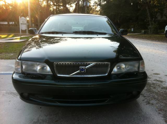 2000 Volvo C70 SLT 3RD ROW 4X4