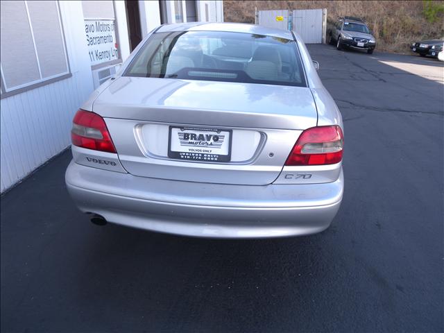 2001 Volvo C70 SLT 3RD ROW 4X4