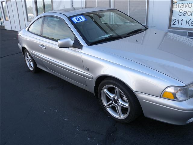 2001 Volvo C70 SLT 3RD ROW 4X4