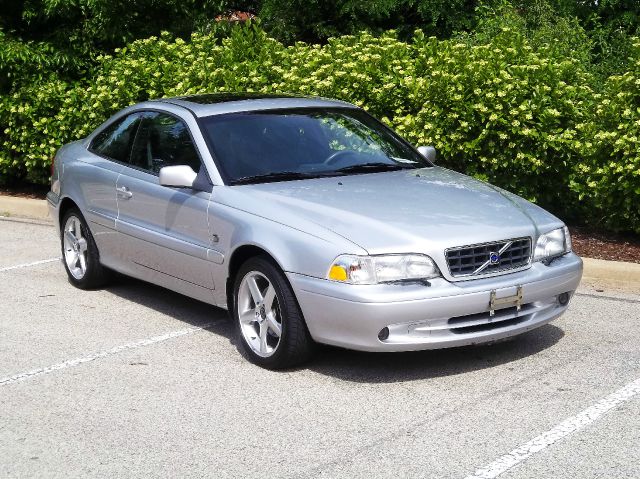 2002 Volvo C70 V6 4WD Limited