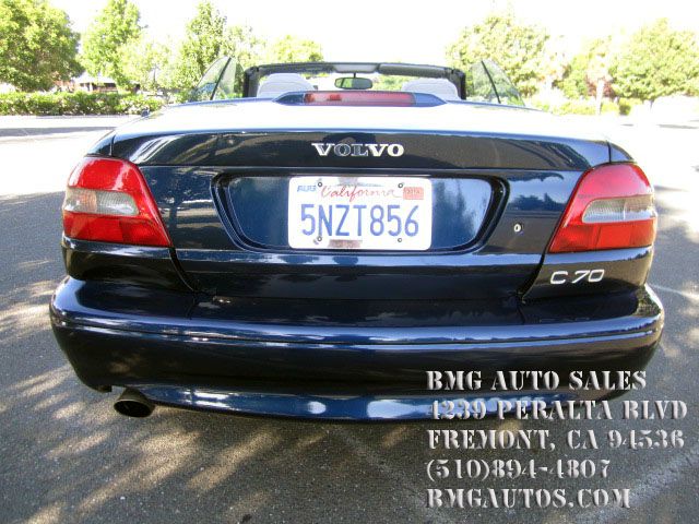 2002 Volvo C70 4dr 114 WB XLT 4WD