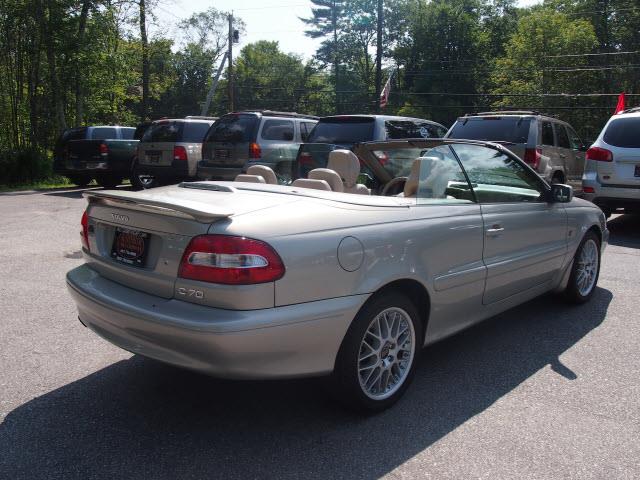 2003 Volvo C70 SLT 3RD ROW 4X4