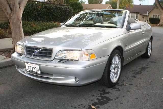 2004 Volvo C70 Unknown