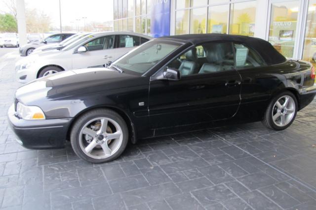 2004 Volvo C70 Limited Pickup 4D 6 1/2 Ft