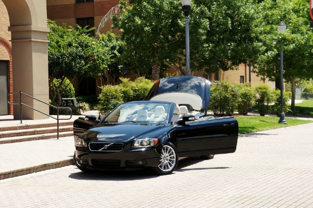 2009 Volvo C70 LS 4+4