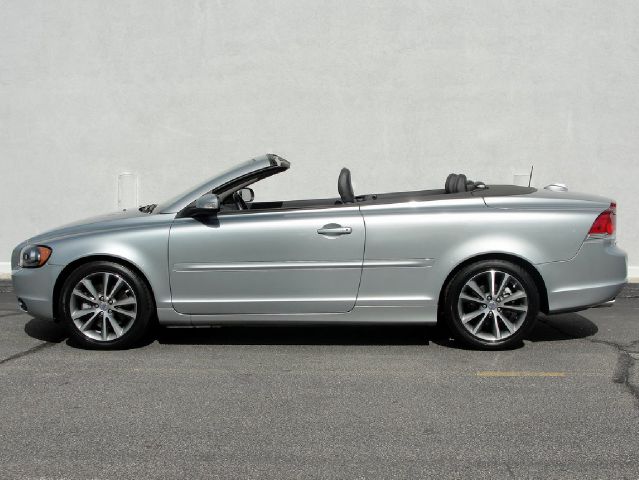 2010 Volvo C70 LS 4+4