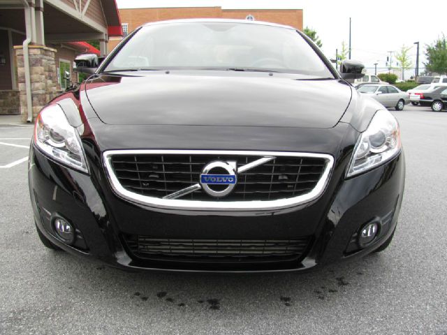 2012 Volvo C70 4X4 ED. Bauer EL