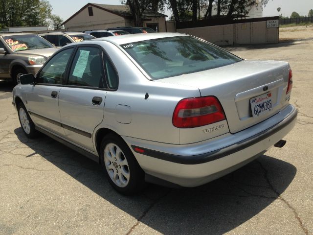 2000 Volvo S40 Base