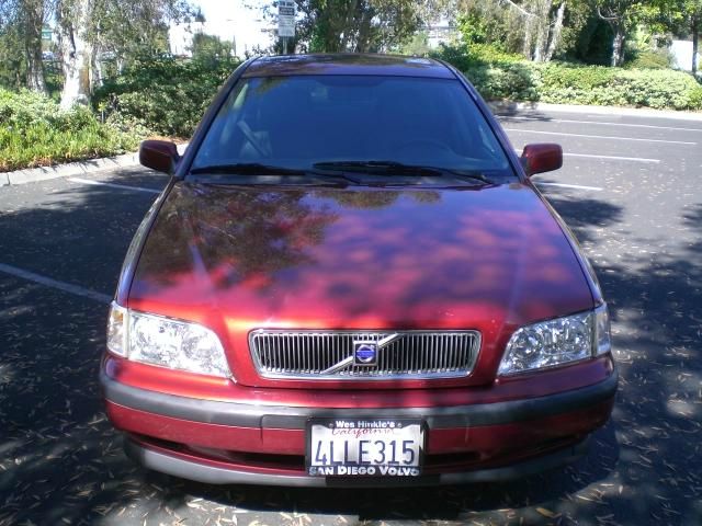 2000 Volvo S40 Base