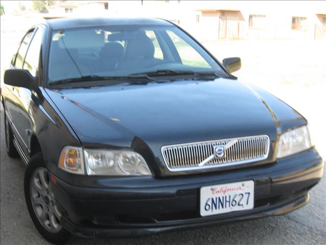 2000 Volvo S40 Unknown