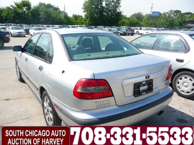 2000 Volvo S40 Base