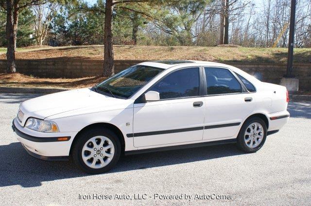 2000 Volvo S40 Unknown