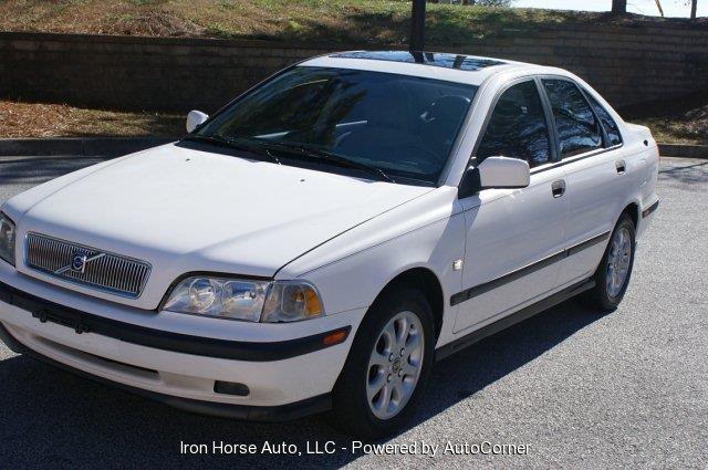 2000 Volvo S40 Unknown