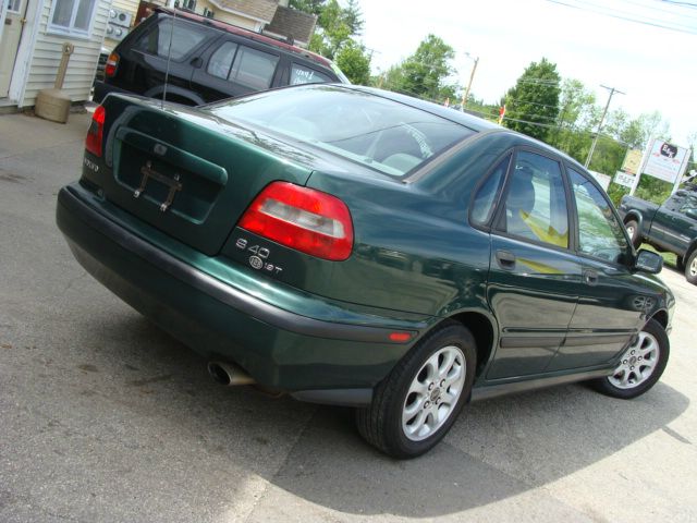 2000 Volvo S40 Series 4