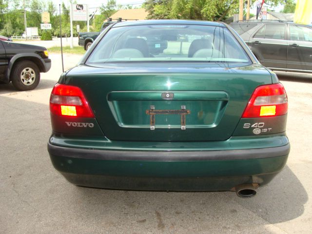 2000 Volvo S40 Series 4