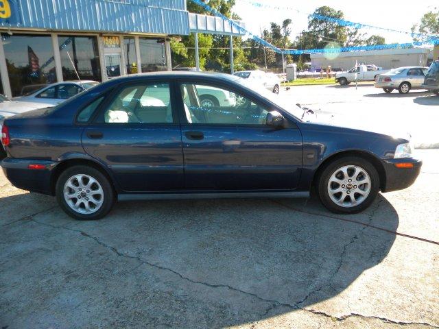 2001 Volvo S40 Unknown