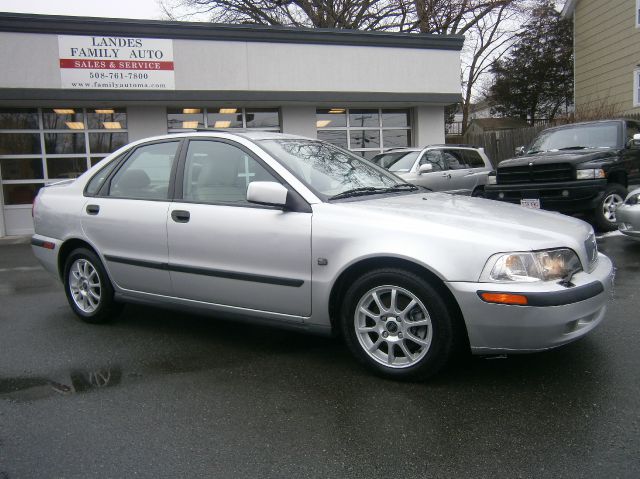 2002 Volvo S40 8