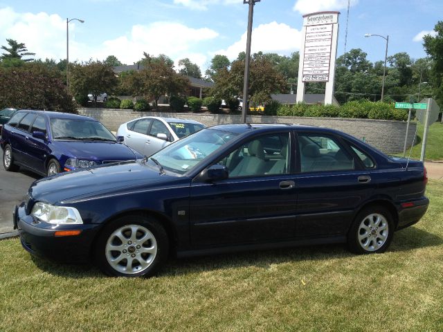 2002 Volvo S40 8