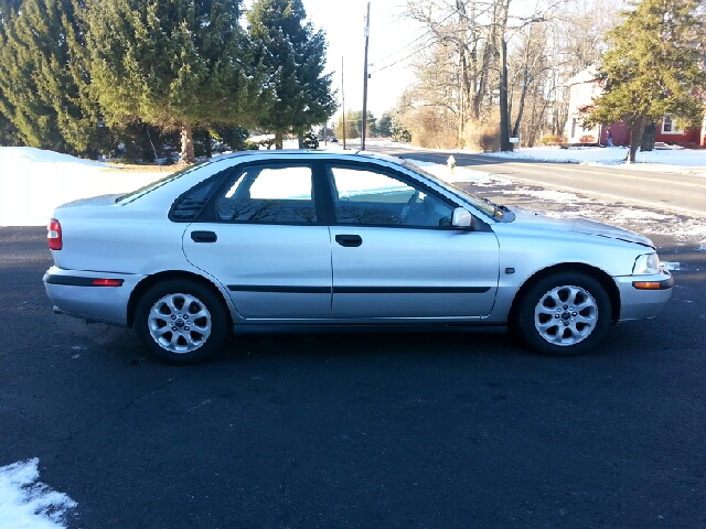 2002 Volvo S40 8