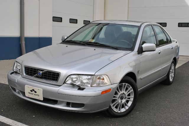 2003 Volvo S40 8